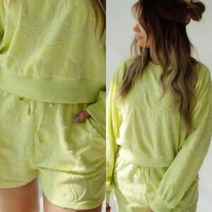 BRIXTON PHOENIX EVERYDAY LEISURE NEON LIME GREEN PULLOVER and SHORTS LOUNGE SET